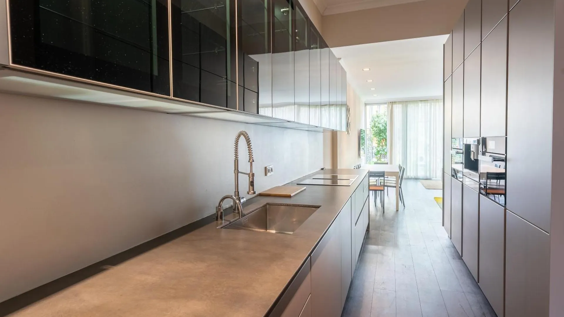 Premium Suites Vienna - City Paradise 0*,