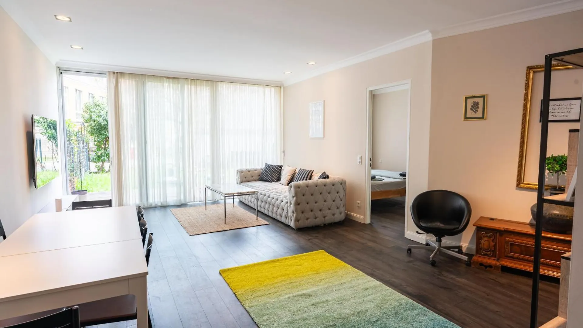Premium Suites Vienna - City Paradise 0*,